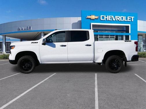 Summit White 2025 Chevrolet Silverado 1500 Custom Trail Boss