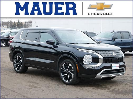 2022 Mitsubishi Outlander SE