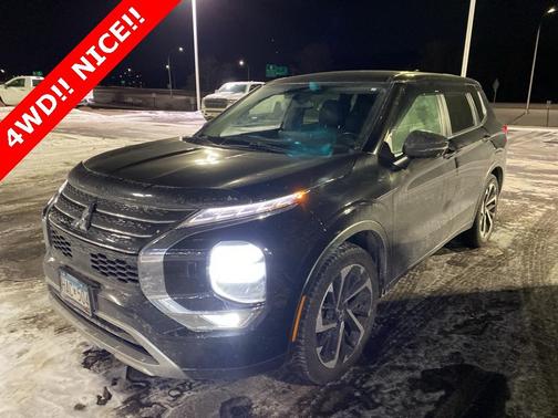 2022 Mitsubishi Outlander SE