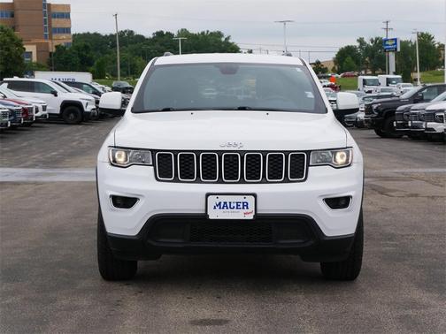 2019 Jeep Grand Cherokee Laredo E