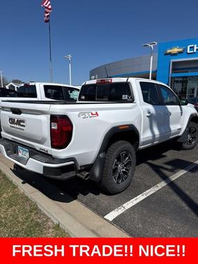 Summit White 2024 GMC Canyon AT4
