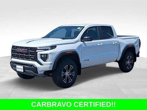 Summit White 2024 GMC Canyon AT4