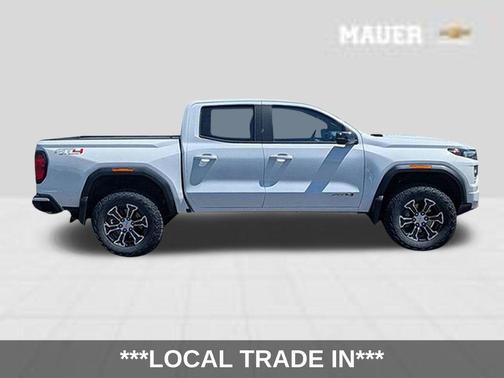Summit White 2024 GMC Canyon AT4