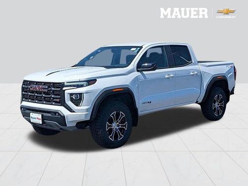 Summit White 2024 GMC Canyon AT4