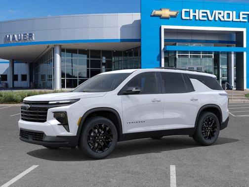 White 2026 Chevrolet Traverse LT