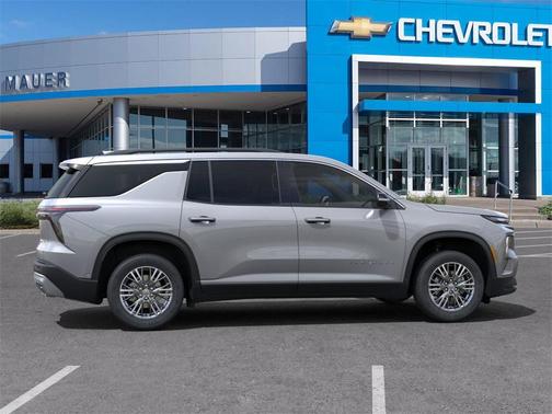 2025 Chevrolet Traverse LT