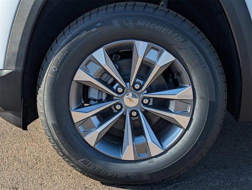 White 2026 Chevrolet Equinox LT