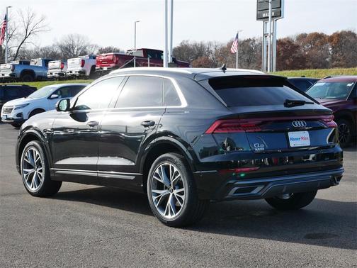 2023 Audi Q8 55 Premium Plus