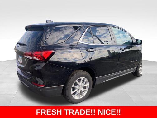 Mosaic Black Metallic 2023 Chevrolet Equinox 1LT