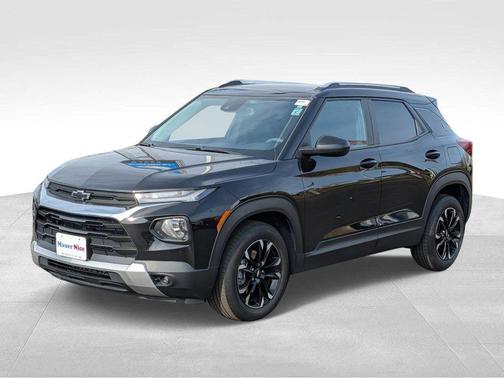 Mosaic Black Metallic 2023 Chevrolet Trailblazer LT