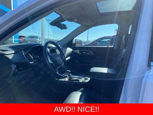 Summit White 2021 Chevrolet Traverse Premier