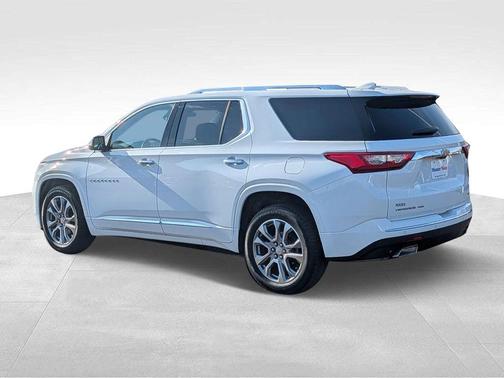 Summit White 2021 Chevrolet Traverse Premier