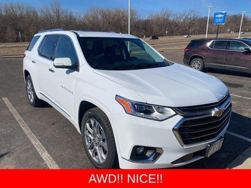 Summit White 2021 Chevrolet Traverse Premier