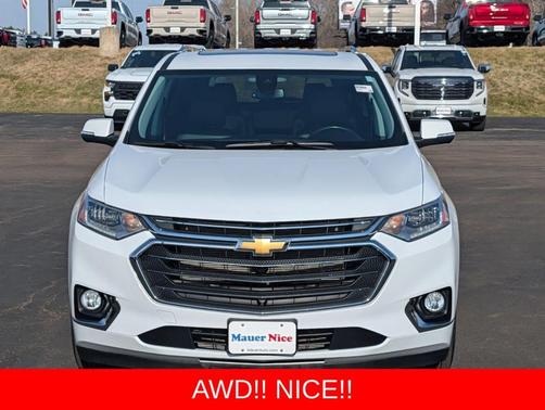 Summit White 2021 Chevrolet Traverse Premier