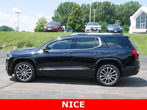 2022 GMC Acadia Denali