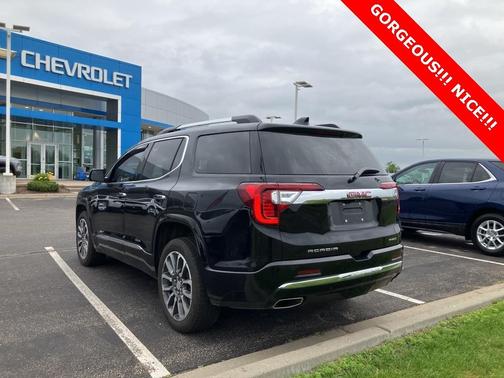 2022 GMC Acadia Denali