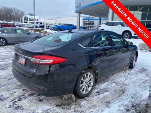 2017 Ford Fusion Hybrid SE