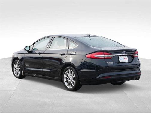2017 Ford Fusion Hybrid SE
