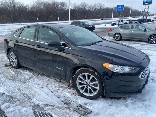 2017 Ford Fusion Hybrid SE