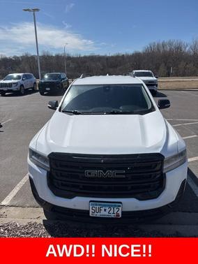 White 2021 GMC Acadia SLE