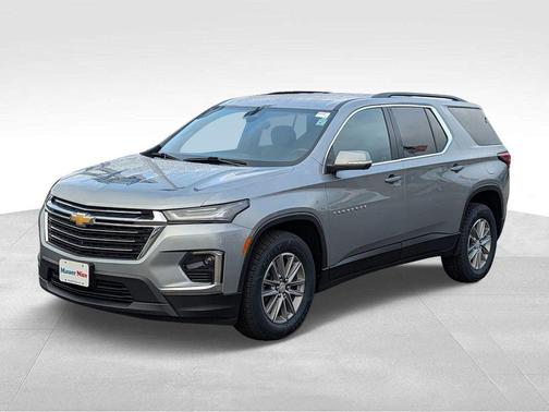Sterling Gray Metallic 2023 Chevrolet Traverse LT Cloth