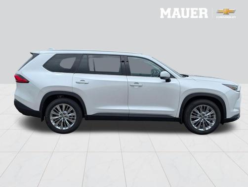 White 2024 Toyota Grand Highlander