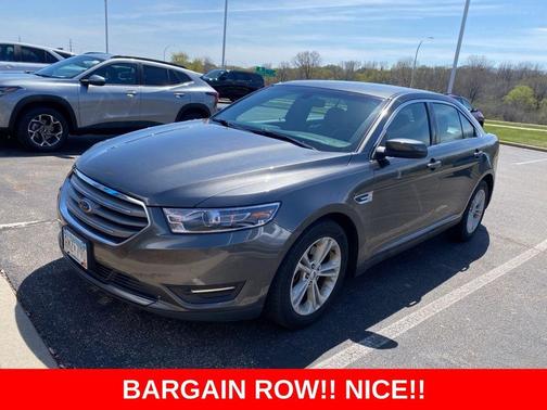 Magnetic 2018 Ford Taurus SEL