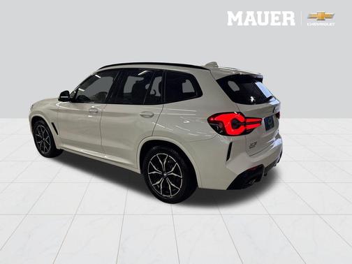Mineral White Metallic 2023 BMW X3 xDrive30i