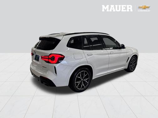 Mineral White Metallic 2023 BMW X3 xDrive30i