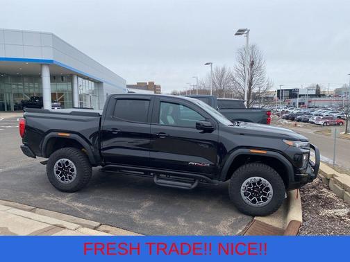 2023 GMC Canyon AT4X