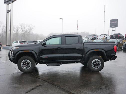 2023 GMC Canyon AT4X