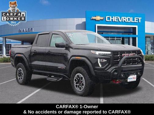 Onyx Black 2023 GMC Canyon AT4X