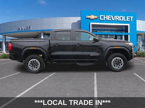 Onyx Black 2023 GMC Canyon AT4X