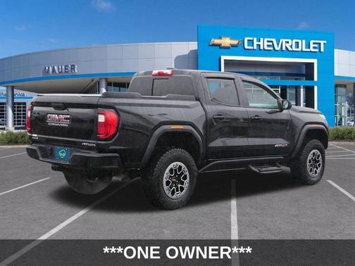 Onyx Black 2023 GMC Canyon AT4X