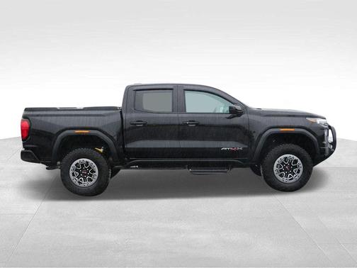 2023 GMC Canyon AT4X