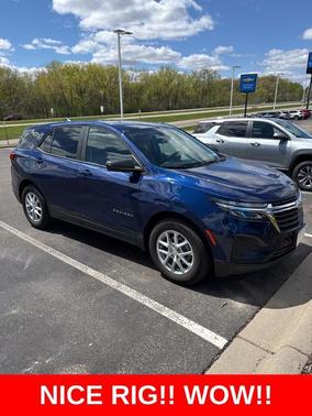 Blue Glow Metallic 2023 Chevrolet Equinox LS