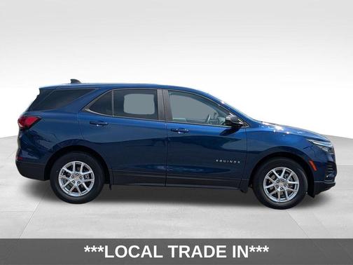Blue Glow Metallic 2023 Chevrolet Equinox LS
