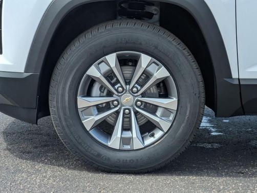 White 2026 Chevrolet Equinox LT