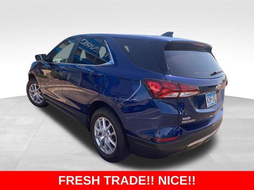 Blue Glow Metallic 2023 Chevrolet Equinox 1LT
