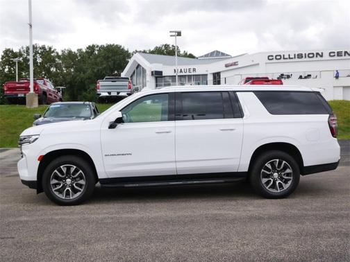 2021 Chevrolet Suburban LT