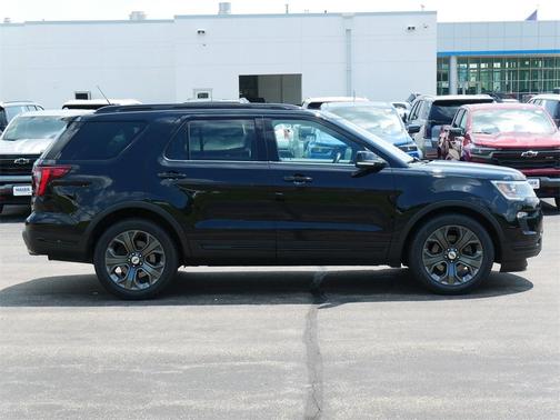 2018 Ford Explorer sport