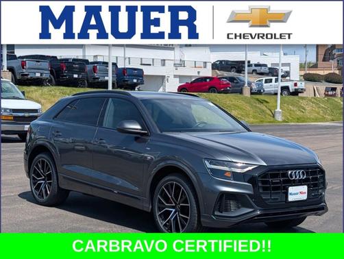 Daytona Gray Pearl Effect 2021 Audi Q8 55 Premium Plus
