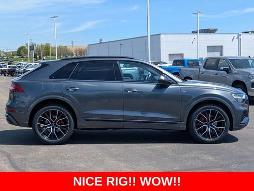 Daytona Gray Pearl Effect 2021 Audi Q8 55 Premium Plus