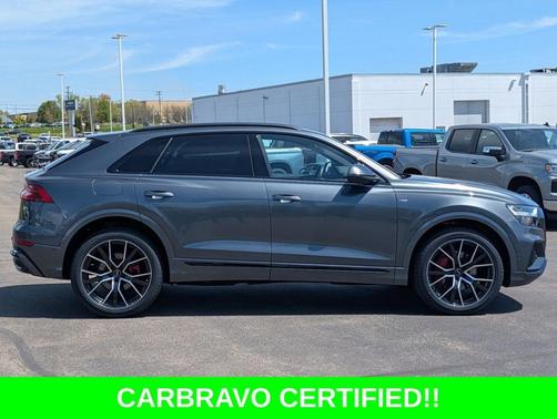 Daytona Gray Pearl Effect 2021 Audi Q8 55 Premium Plus