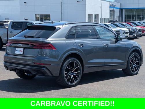 Daytona Gray Pearl Effect 2021 Audi Q8 55 Premium Plus