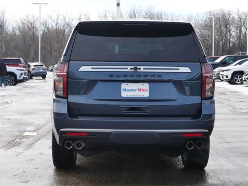 2021 Chevrolet Suburban High Country
