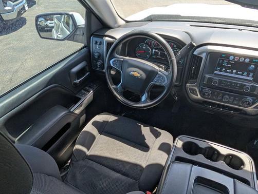 Summit White 2017 Chevrolet Silverado 1500 LT