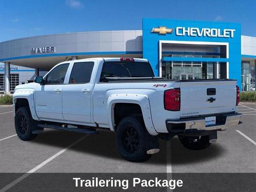 Summit White 2017 Chevrolet Silverado 1500 LT