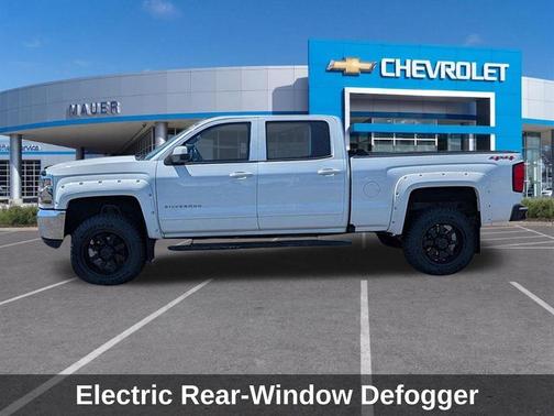 Summit White 2017 Chevrolet Silverado 1500 LT