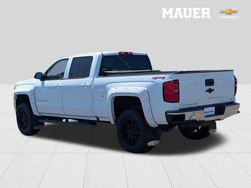 Summit White 2017 Chevrolet Silverado 1500 LT